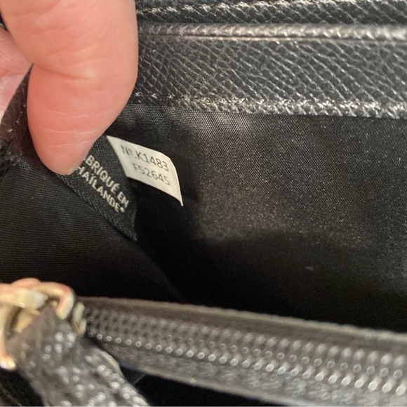 Coach Mickie Black Leather Continental Zip Around Wallet w/Horse & Carriage EUC - Picture 4 of 6